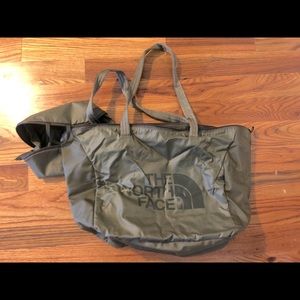 PACKABLE NORTH FACE TOTE